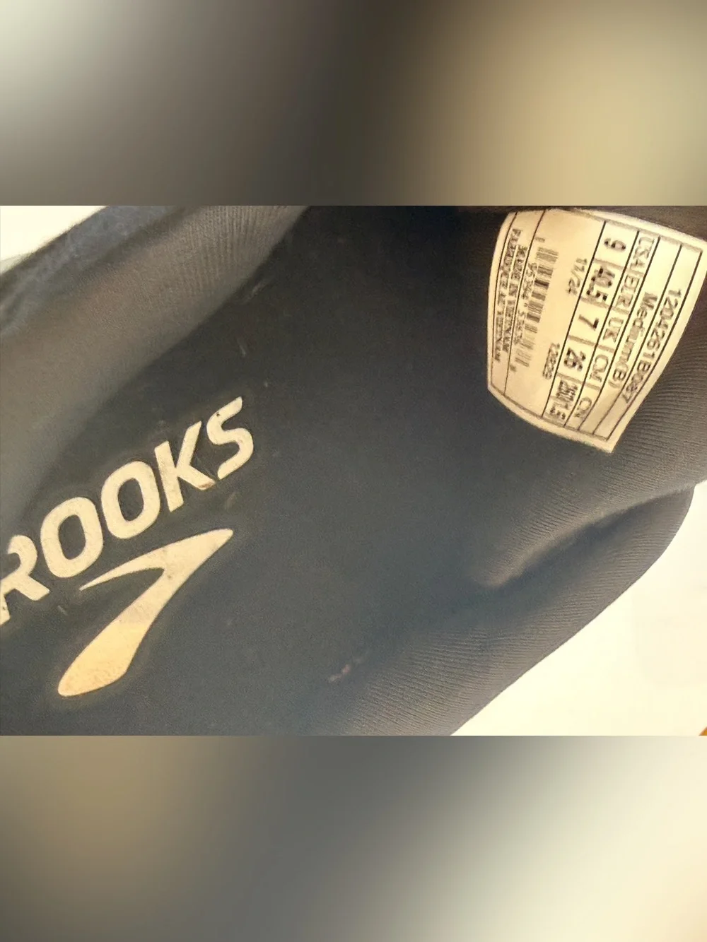 Brooks Adrenaline GTS Men's Running Shoes - Black with White Accents